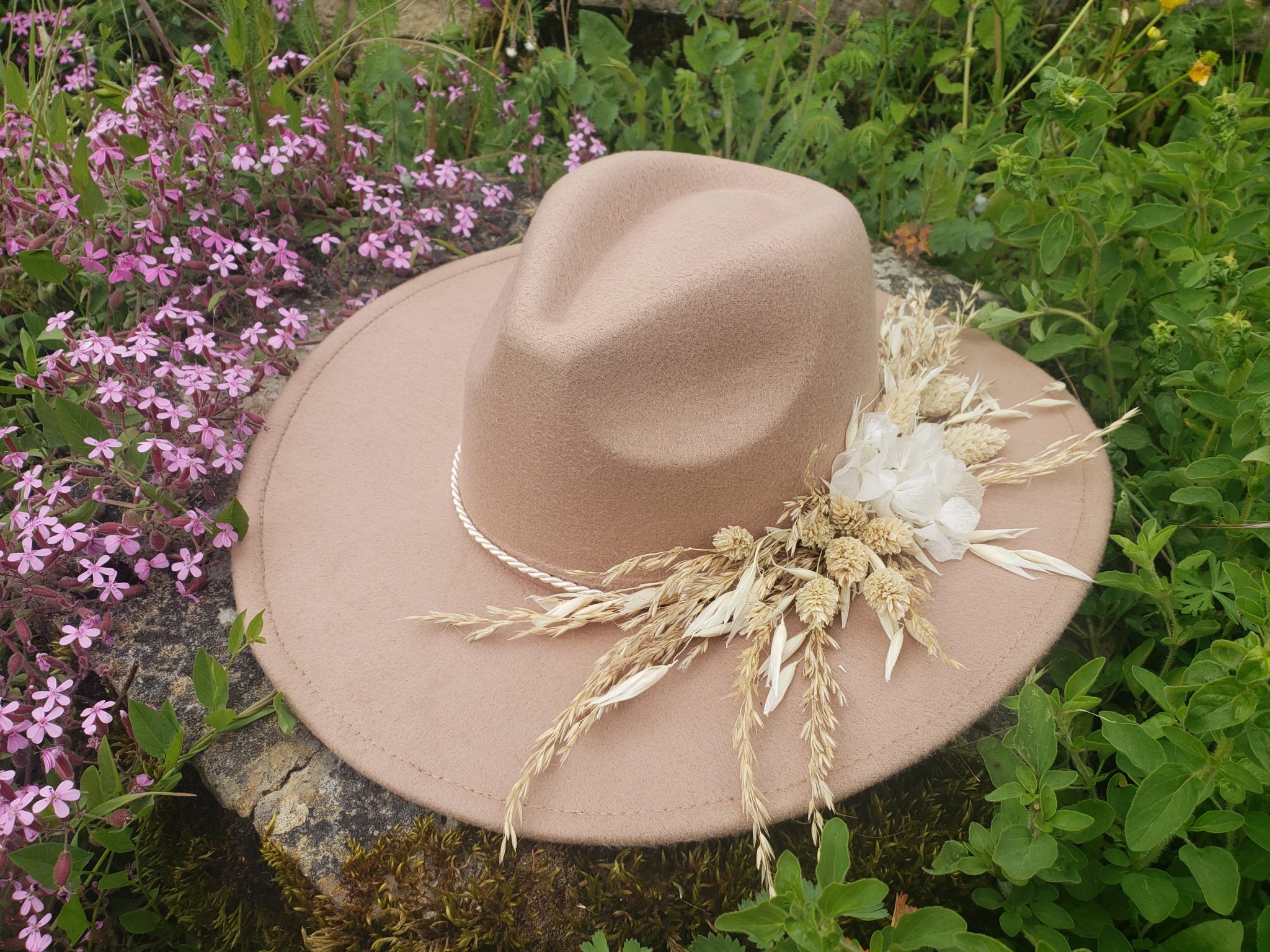 Chapeau sale fleur mariage